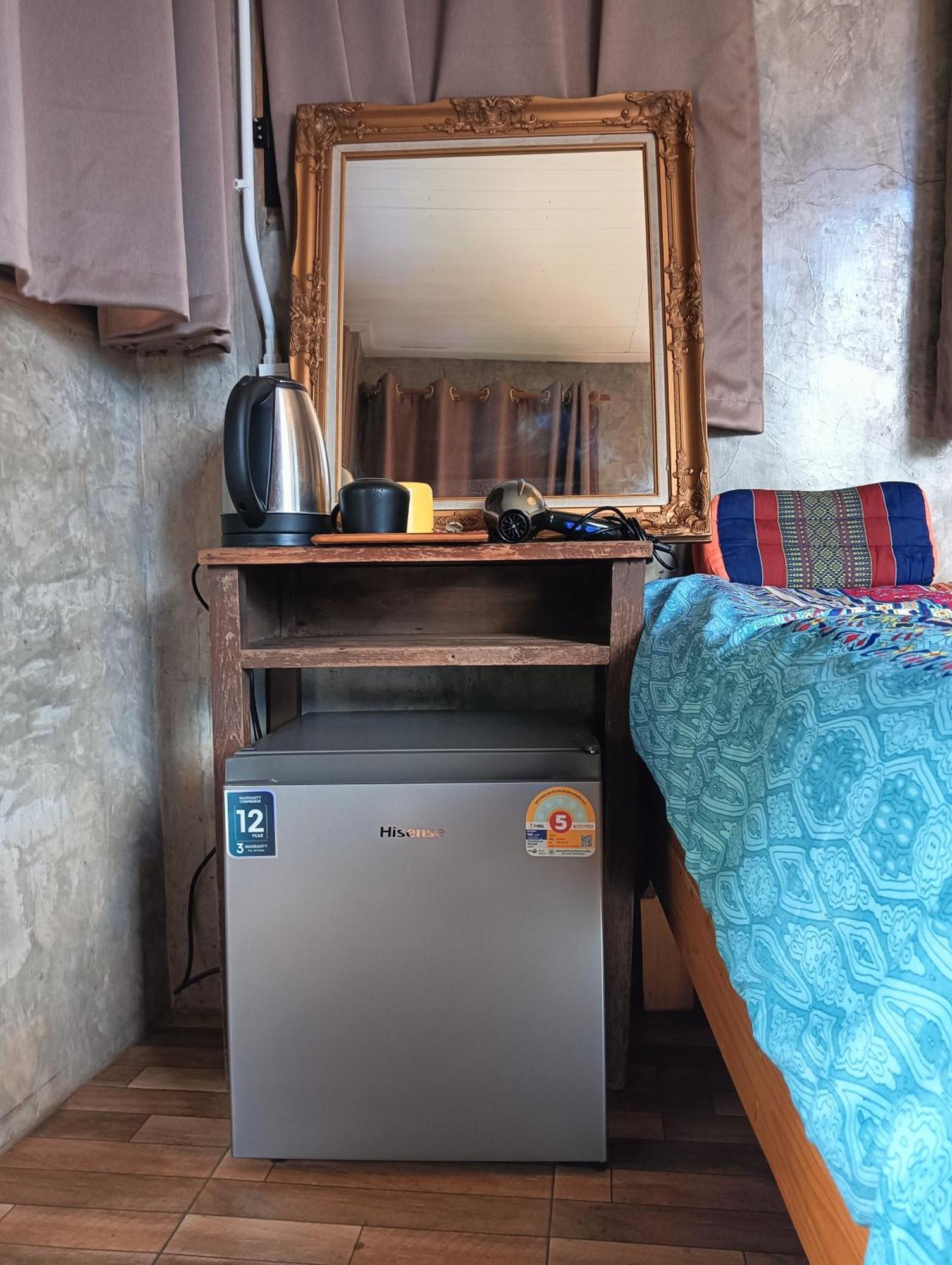 Huen Chiang Man Hostel (Adults Only) เชียงใหม่ ภายนอก รูปภาพ