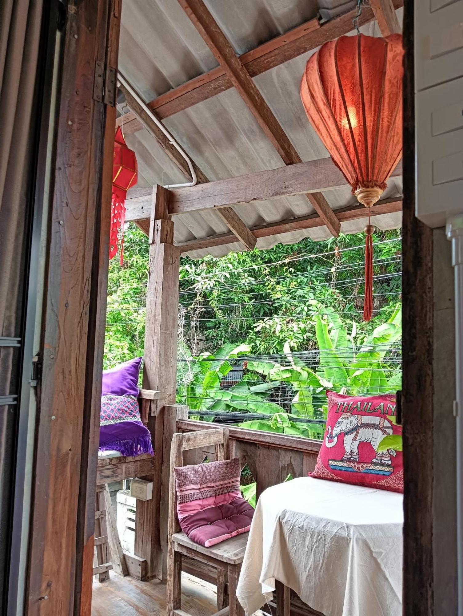 Huen Chiang Man Hostel (Adults Only) เชียงใหม่ ภายนอก รูปภาพ