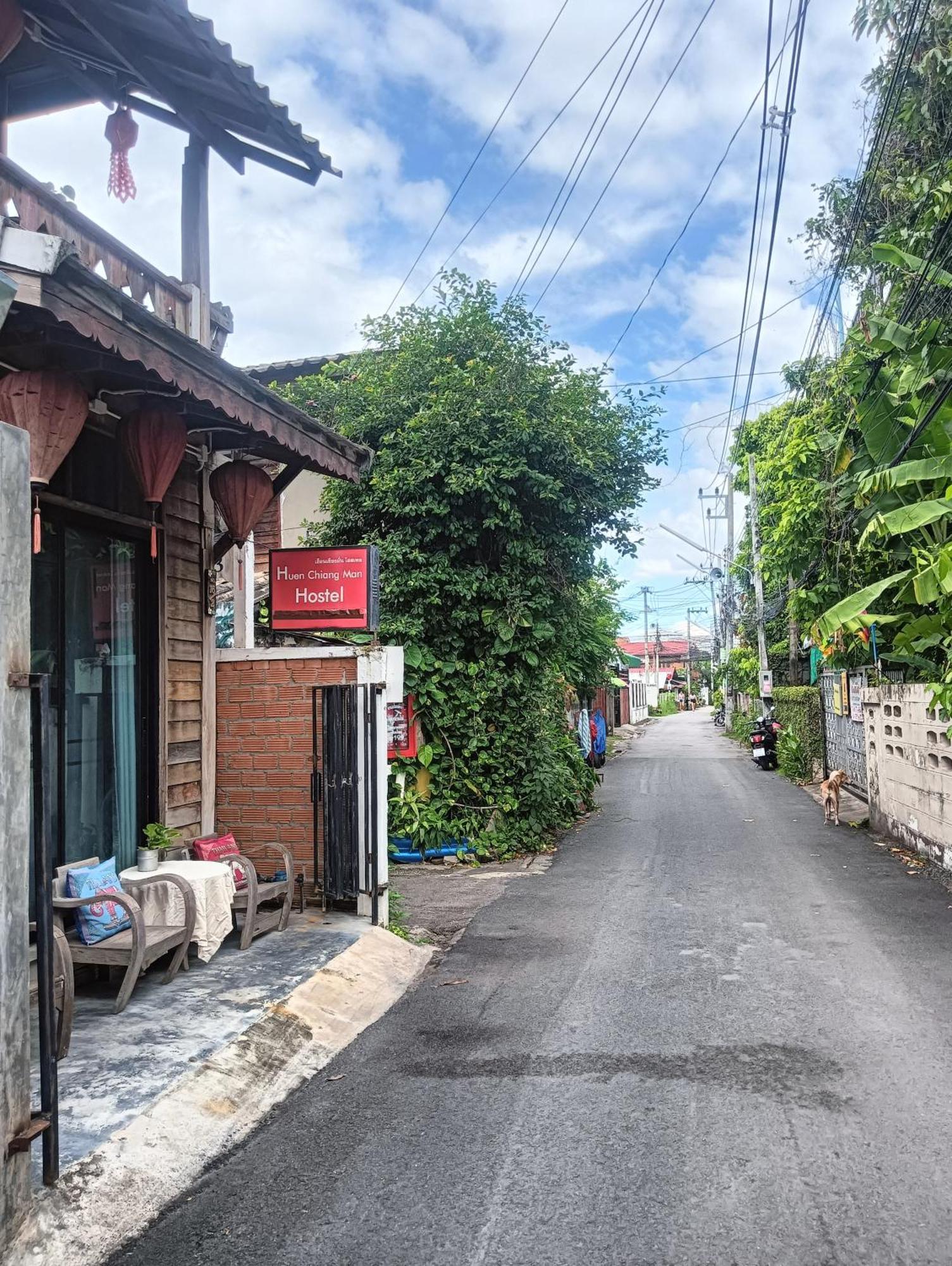 Huen Chiang Man Hostel (Adults Only) เชียงใหม่ ภายนอก รูปภาพ
