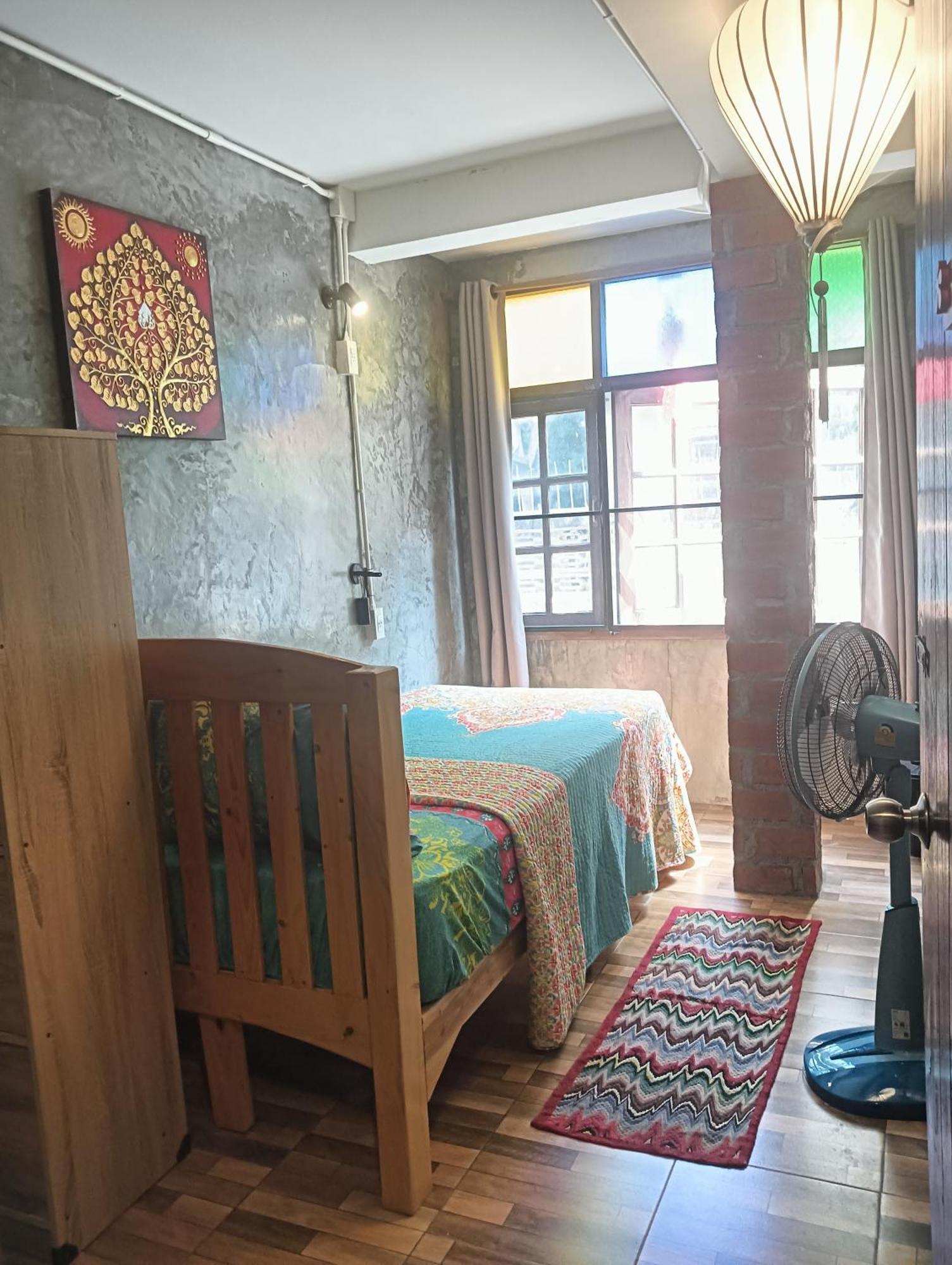 Huen Chiang Man Hostel (Adults Only) เชียงใหม่ ภายนอก รูปภาพ
