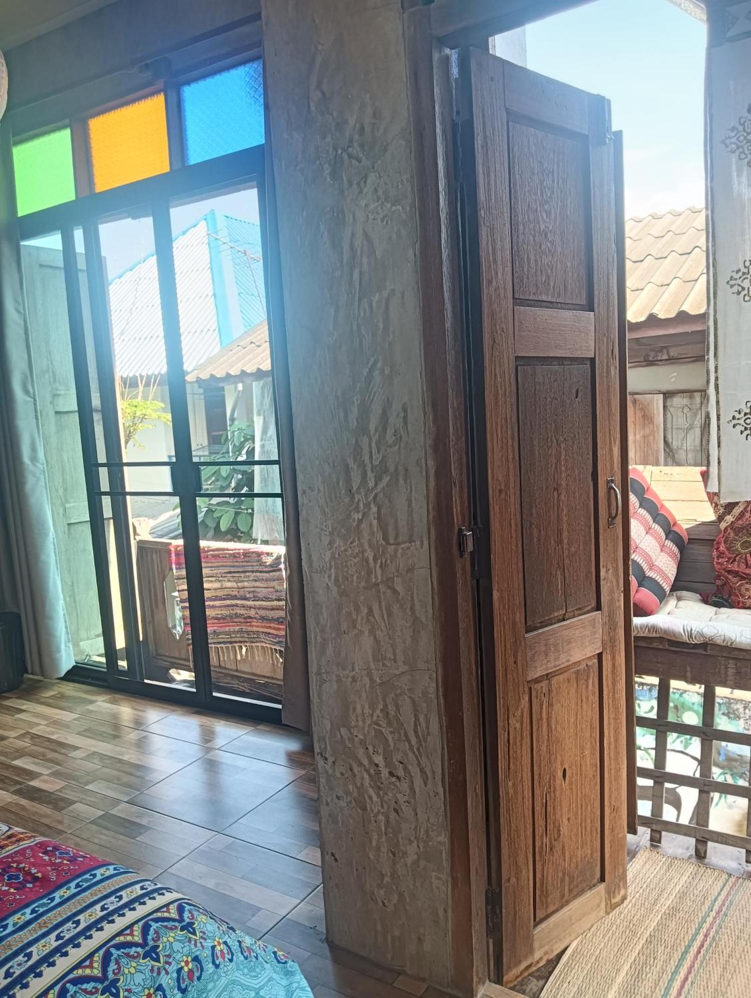 Huen Chiang Man Hostel (Adults Only) เชียงใหม่ ภายนอก รูปภาพ